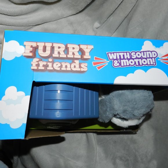 Furry Friends🐶 Interactive Puppy &🦴Bone & Dog 🏚️ House playset🆕 SHIPS😮⚡🚚 - Picture 5 of 16